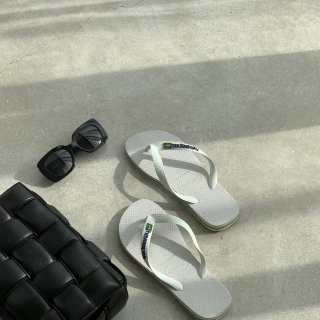 购物分享🌊夏天必备的时髦小拖鞋...