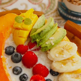 美好的一天从健康早餐开始☞木瓜燕麦水果盏...