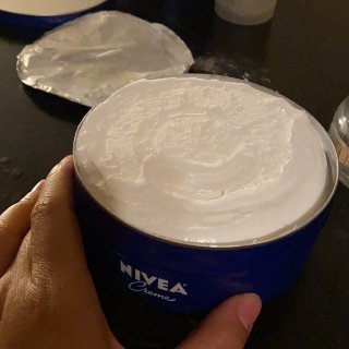 Nivea蓝罐面霜