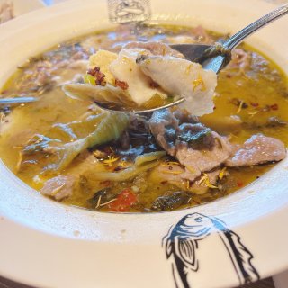 不二家酸菜鱼 | B2J Fish Soup