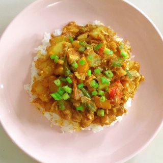双丝配米饭➡️咖喱鸡肉饭➡️鸡肉盖饭...