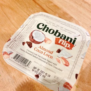 Chobani 黑巧克力杏仁椰子 酸奶...