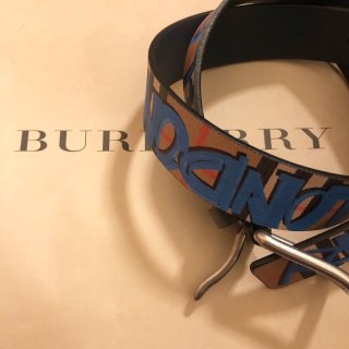 Burberry 巴宝莉