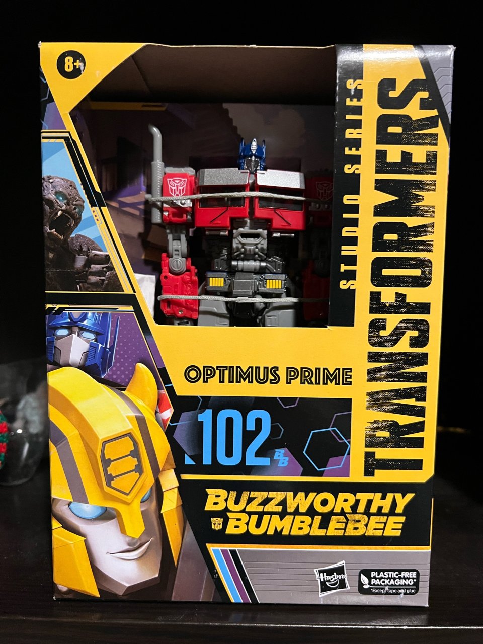 Hasbro Transformers Studio Series 102BB Buzzworthy Bumblebee Voyager Class Optimus Prime Action Figure (F7121) : Toys & Games