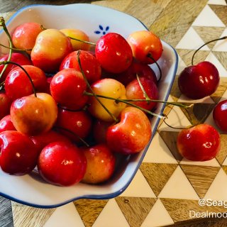 Rainier cherry🍒$1.49...