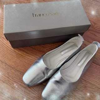 银色方头芭蕾鞋，无限可能...