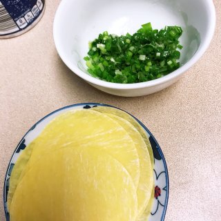 葱油饼&肉丸白菜豆腐汤...