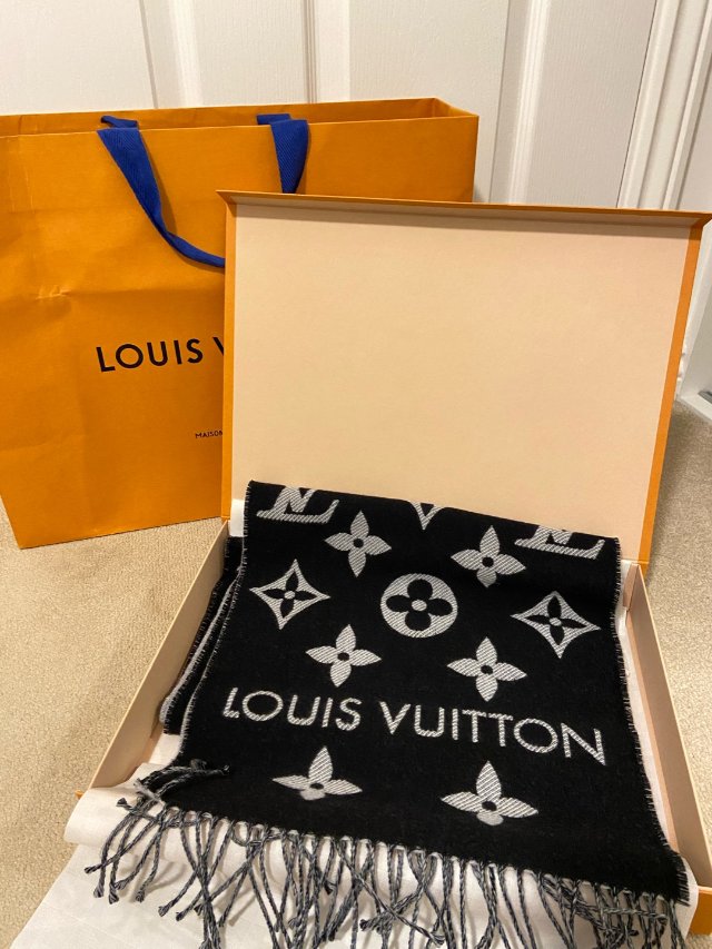 Louis Vuitton Anfibio Laureate in pelle scamosciata e finiture in