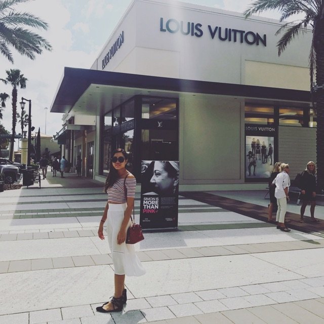 Louis Vuitton 路易·威登,Urban Outfitters,Via Spiga,Karen Walker 凯伦·沃克
