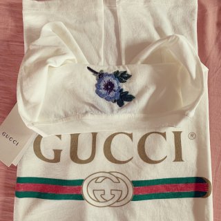Gucci T恤背部刺绣