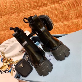 Prada2020秋冬厚底系列...
