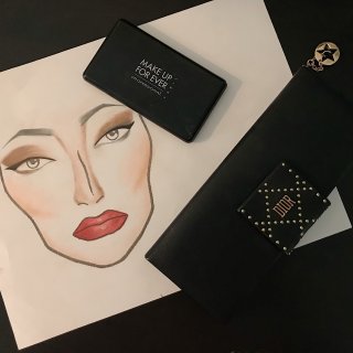 美妆｜2018年Dior圣诞限量眼唇盘...