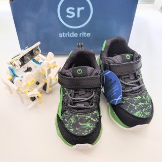 Light-Up Swirl Sneaker | Little Kid's | Stride Rite