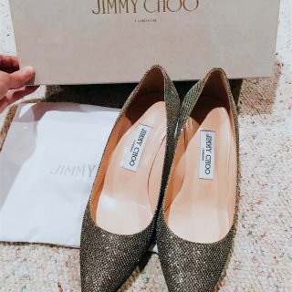Jimmy Choo-灰姑娘，你的水晶鞋...