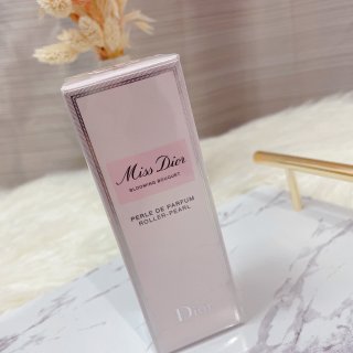 Miss Dior 花漾甜心淡香滚珠香水...