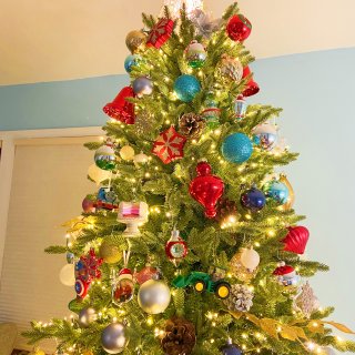 圣诞树装饰完工啦！🌲🔜🎄...