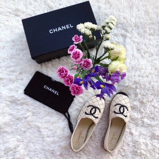 6⃣️ 四折的Chanel渔夫鞋...