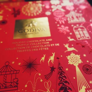 Godiva中国红巧克力礼盒...