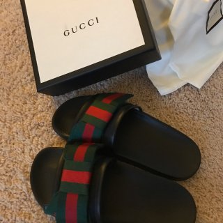 Gucci拖鞋