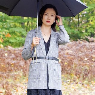 阴雨的秋日｜用一把黑雨伞完成情绪感...