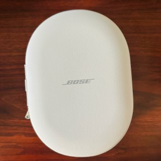 Bose最新的降噪耳机...