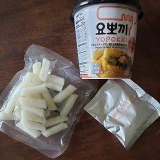 韩国 Yopokki鳕鱼子酱味炒年糕...