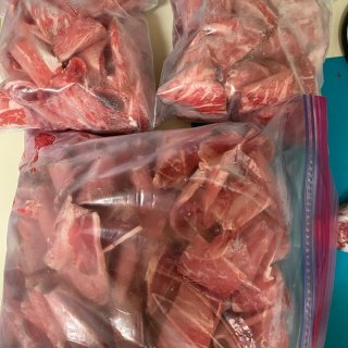 超市价六折摆摊卖肥牛片啦...