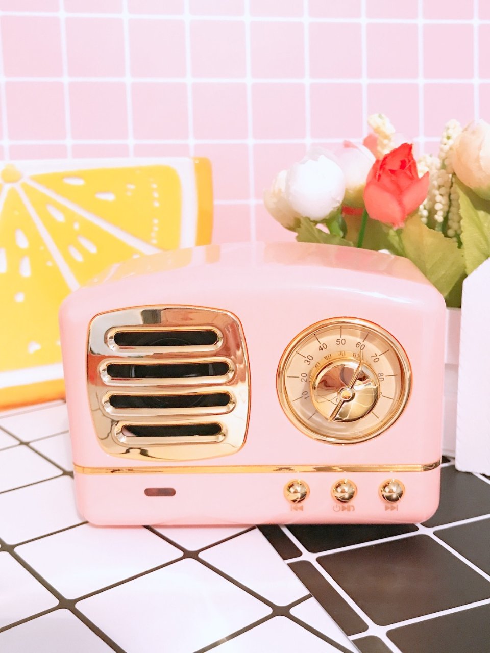复古粉色无线蓝牙收音机播放器...