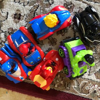 superhero系列玩具车...