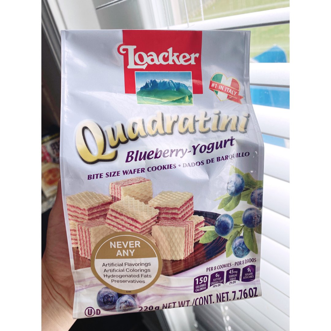 Liacker 蓝莓酸奶威化饼干...