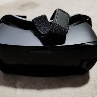 玩过一次就再也不会用的VR眼镜...