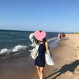 裙子节｜这个沙滩🏖️好适合放松！...