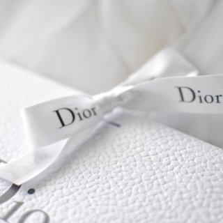 Dior开箱｜粉粉小镜子真可爱😛...