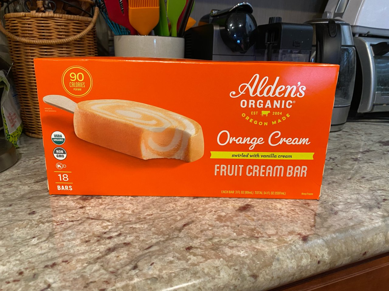 敲好吃的Alden’s橘子奶油冰糕...