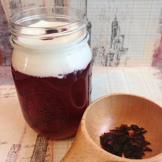 芝士奶盖杂莓茶,杂莓茶