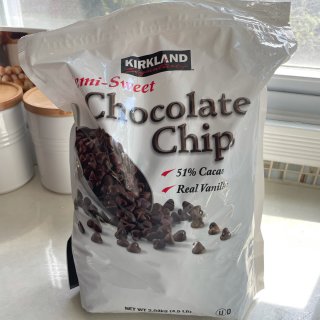 Kirkland Signature Semi-Sweet Chocolate Chips, 4.5 lbs | Costco