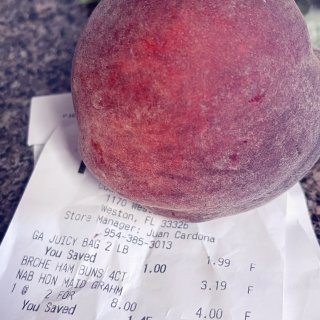 很久没有买到9毛9一磅的桃子🍑...
