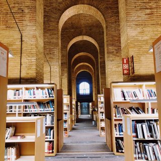 【旅行｜巴塞罗那】🇪🇸UPF最美图书馆...
