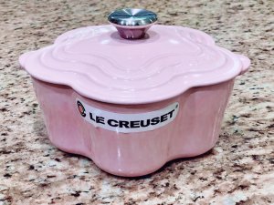 终于买了Le creuset的粉色花花锅