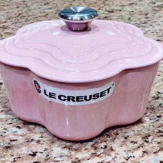 终于买了Le creuset的粉色花花锅...