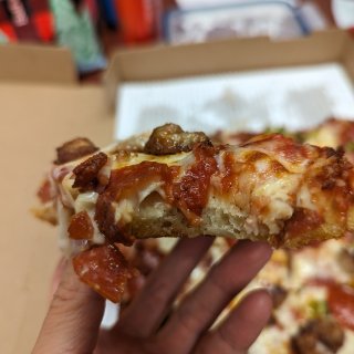 用Pizza开启新的一周吧！...