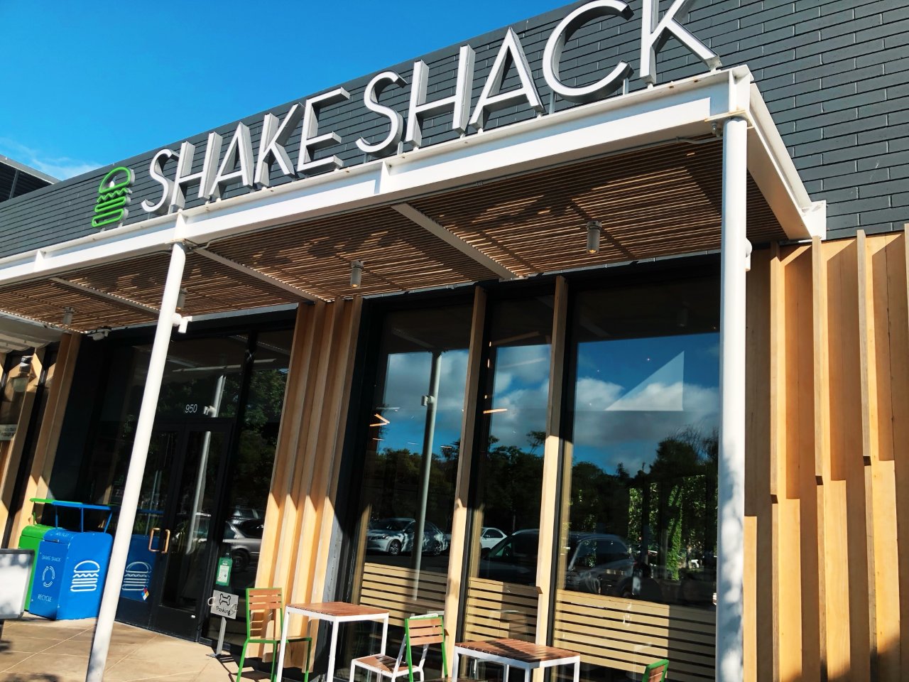 Shake Shack满额赠薯条活动打卡...