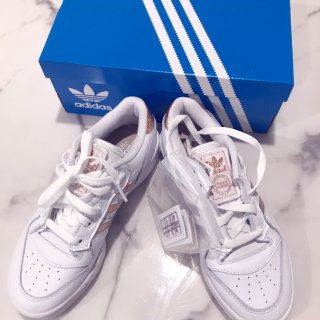 Adidas三叶草☘️...