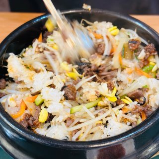 大口炫饭🎉charm Juk鱼肉粥+石锅...