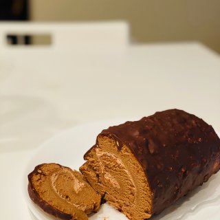 【脆皮巧克力淋面🍰】黑森林 + 蛋糕卷...