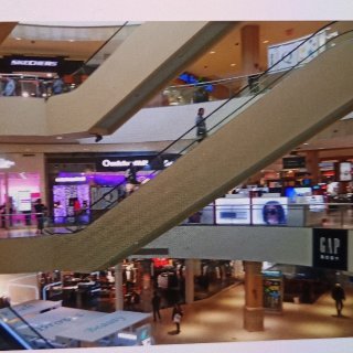 Queen'scenter皇后区购物中心...