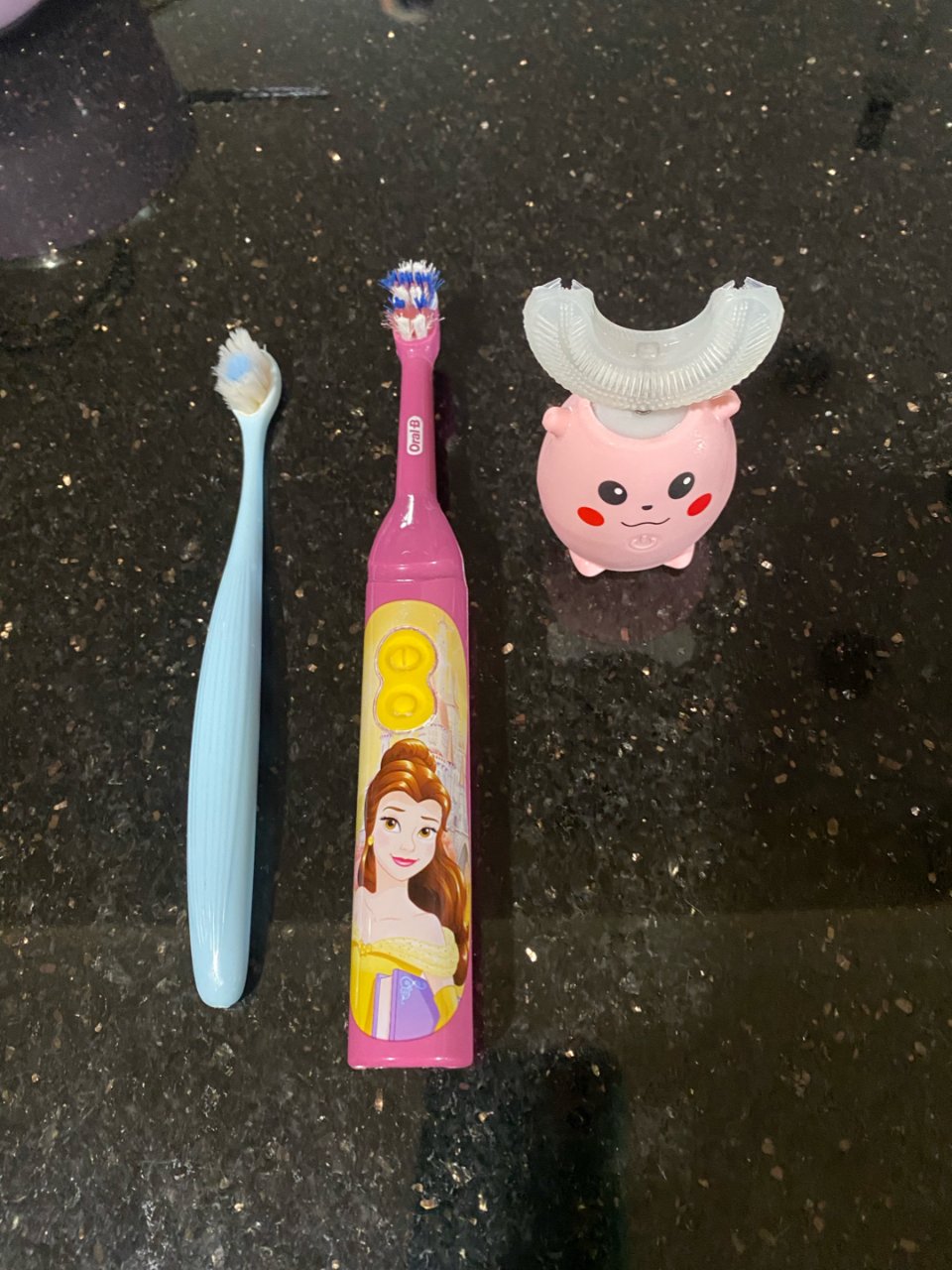 怎么才能让三岁小孩乖乖去刷牙？...