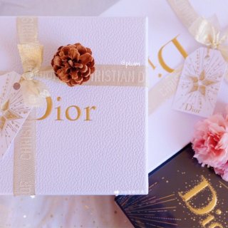 Dior 官网包装 最近回不去了……👋...