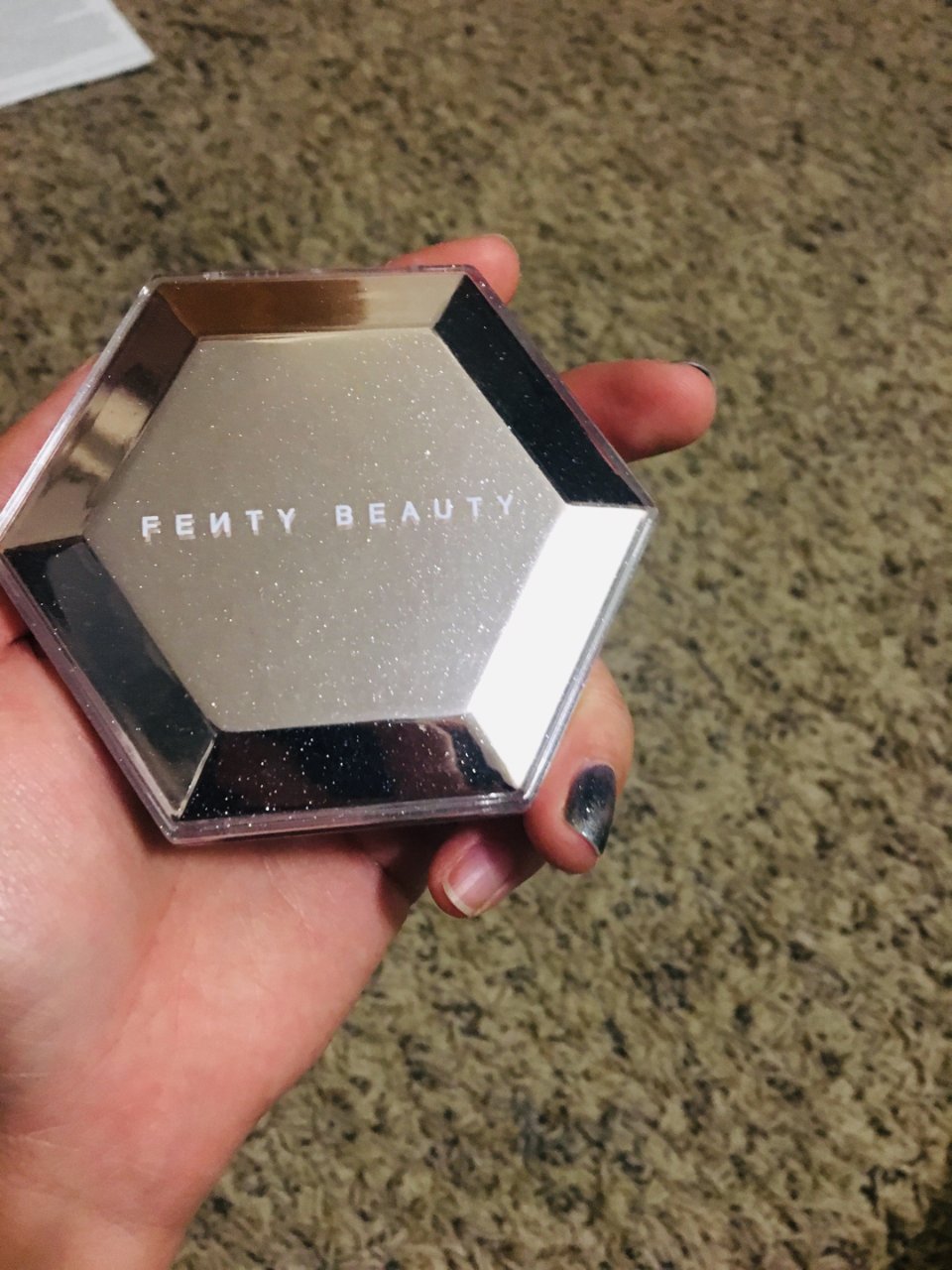 fenty beauty钻石炸弹高光...