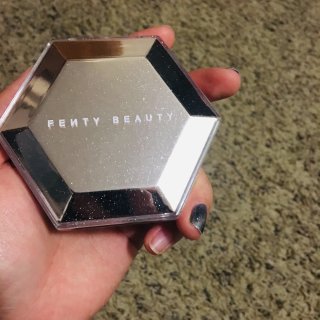 fenty beauty钻石炸弹高光...